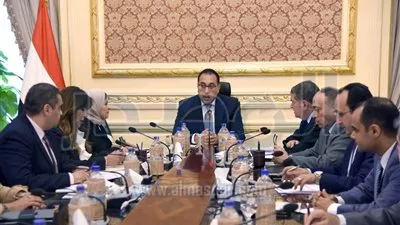 رئيس الوزراء يوجه بسرعة تطوير شركات الأدوية التابعة لقطاع الأعمال 