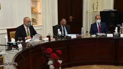 وزيرا التخطيط والإسكان يناقشان الخطة الاستثمارية لعام 2022-2023