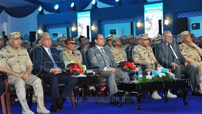 بالصور .. السيسي يفتتح عددًا من المشروعات التنموية والسكنية