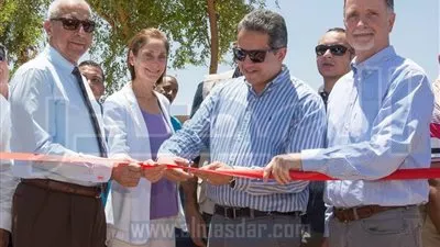 بالصور .. وزير الأثار والسفير الأمريكي يفتتحان مقبرة 