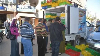 الإسكان: تخصيص 30 منفذا لبيع المواد الغذائية بأسعار مناسبة