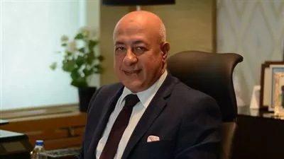 يحيى أبو الفتوح: ارتفاع حصيلة شهادة الـ 25% بالبنك الأهلي إلي 70 مليار جنيه