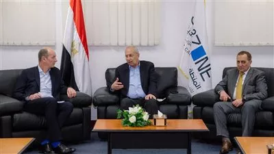 اقتصادية قناة السويس تطلق الخدمات الرقمية للشباك الواحد بالنصف الأول من 2022