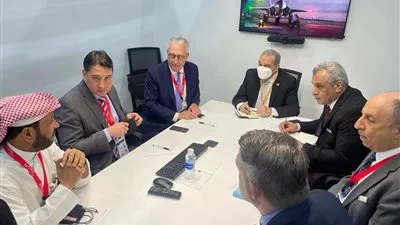 وزير الإنتاج الحربي يبحث التعاون مع «ريثيون» في مجال الصناعات الدفاعية