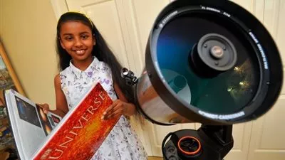 صور: طفلة الـ 10 سنوات تفوق أينشتاين ذكاء