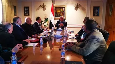وزير قطاع الأعمال العام يستعرض خطة تطوير «راكتا» بتكلفة 200 مليون دولار