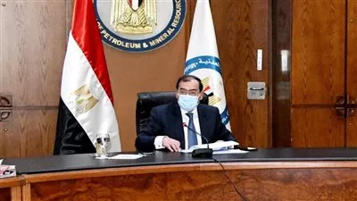 الملا يتابع خطة توصيل الغاز إلى 1.2 مليون وحدة سكنية وقرى «حياة كريمة»