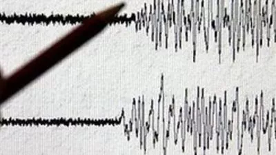 زلزال بقوة 5.8 درجة يضرب مقاطعة نوسا تينجارا الشرقية في إندونيسيا