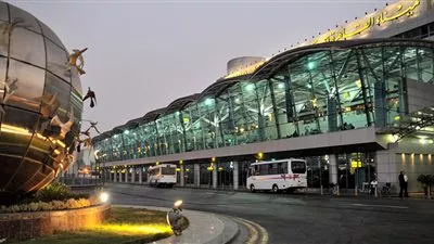 18 ألف راكب يصلون مطار القاهرة على متن  250 رحلة دولية