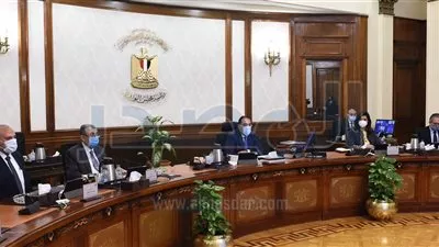 الحكومة توافق على مد مهلة توفيق أوضاع مشروعات الاقتصاد غير الرسمي