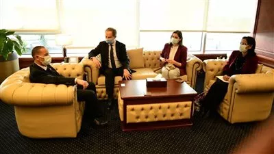 رئيس هيئة الرقابة المالية يستعرض ثورة التشريعات المالية غير المصرفية أمام السفير البريطاني 