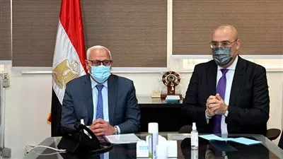 «الجزار» و«الغضبان» يتابعان الموقف التنفيذي لمشروعات الإسكان في بورسعيد 