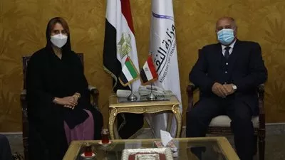 «الوزير» يبحث مع سفيرة الإمارات التعاون في مجالات النقل والموانئ الجافة والمناطق اللوجيستية