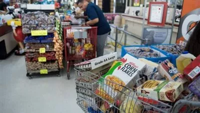 استقرار أسعار المستهلكين فى أمريكا .. والتضخم الأساسى يرتفع خلال نوفمبر