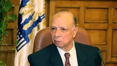 محافظ القاهرة يضع حجر الأساس لمشروع 