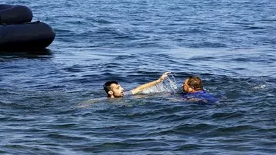 فقدان 5 صيادين وإنقاذ 2 آخرين في حادث غرق مركب بالقرب من سواحل بورسعيد