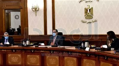 مدبولى يتابع خطة تطوير الشبكات الكهربائية لقرى مبادرة «حياة كريمة»