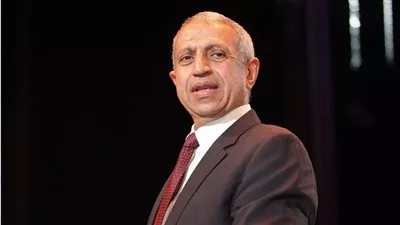 رئيس 