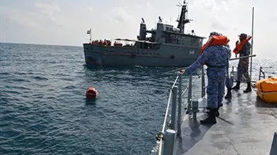 القوات البحرية تنتشل 3 جثث من بلنص غارق في دمياط 