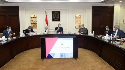 الجزار يستعرض مخطط تطوير المناطق المحيطة بمحور الفريق إبراهيم العرابى