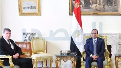 صور: تفاصيل لقاء السيسي بوفد البرلمان الفرنسي