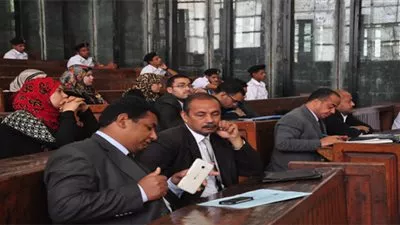 تأجيل محاكمة المتهمين باقتحام قسم حلوان.. وتغريم 3 شهود ألف جنيه