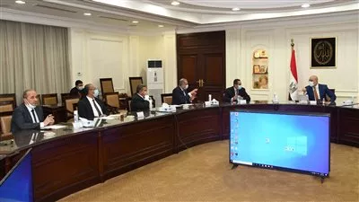 وزير الإسكان يوجه بسرعة تنفيذ أعمال مشروع تطوير جزيرة الوراق