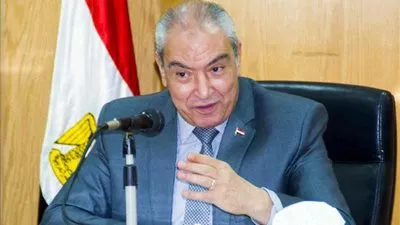 محافظ المنيا يبحث مع وفد كويتي إقامة مشروعات تعليمية وصحية بملوي