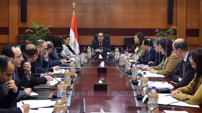 المجموعة الاقتصادية تبحث تقليل الواردات غير الضرورية.. وتوافق على تعديل لائحة 