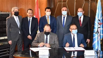 بروتوكول بين «الأهرام» ووزارة الشباب لتنظيم أول مؤتمر لتنمية الرياضة