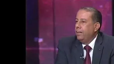 لجنة من 