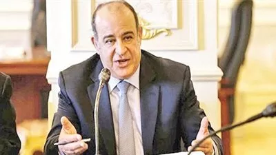 يضم بندًا لشركات التأمين.. عضو 