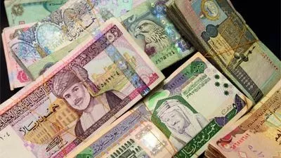 مصرفيون: بنوك مصرية أوقفت بعض المعاملات مع نظريتها القطرية