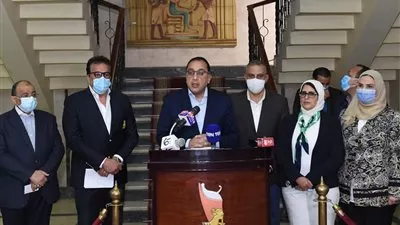 رئيس الوزراء: صرف 100 ألف جنيه لأسرة المتوفي بحادث قطاري سوهاج