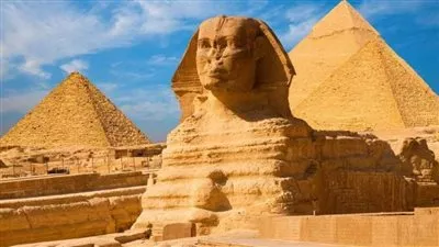 «الوزراء»: الهرم الأكبر بالجيزة ومعبد الأقصر ضمن أجمل 50 مبنى في العالم