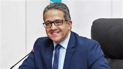 وزير السياحة يفتتح أول مصنع للمستنسخات الأثرية في مصر والشرق الأوسط
