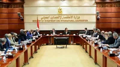 سحر نصر تبحث مع المستثمرين إزالة أي عقبات تواجه شركات المناطق الحرة