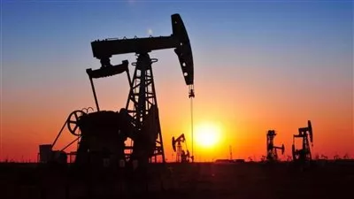 تراجع النفط في مستهل تعاملات 2019 بفعل تباطؤ الاقتصاد وارتفاع المعروض