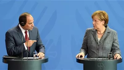 السيسي يشهد الجلسة الافتتاحية للمنتدى الاقتصادي 