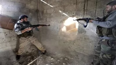 المرصد السوري: 45 قتيلا بينهم قائد بالمعارضة المسلحة في قصف روسي