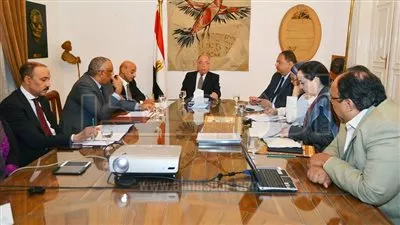 وزير الثقافة يناقش مع وفد اليونسكو مشروع ترميم قرية 