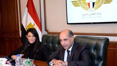 «المصرى» و«المشاط» يبحثان دعم «تحفيز الطيران» لتشجيع السياحة الوافدة  