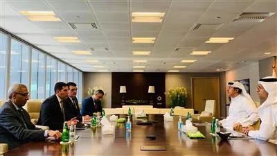 رئيس «هيئة الاستثمار» يعقد لقاءات لجذب الاستثمارات البحرينية