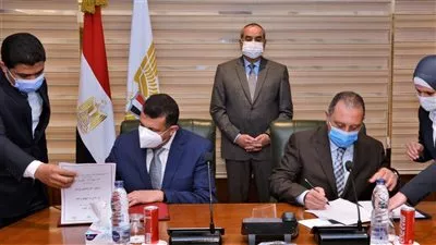 بروتوكول بين «الطاقة الذرية» و«القابضة للمطارات» و«مصر للطيران»