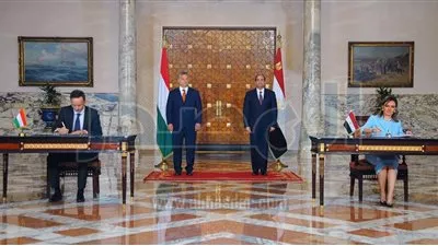 أول نتائج زيارة رئيس وزراء المجر لمصر.. 700 عربة قطار ومنحة