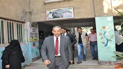 طلاب ثانوي يستعدون لـ