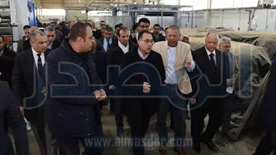 رئيس الوزراء يتفقد مشروعات مدينة الروبيكي للجلود