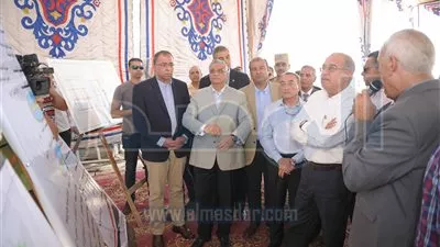 شريف إسماعيل يتفقد مشروع صوامع طنطا