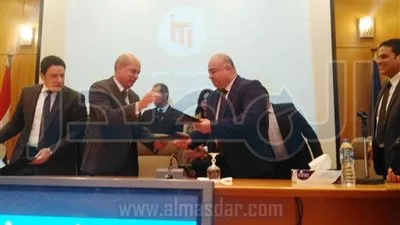 «الاتصالات» و«التخطيط» توقعان بروتوكول تعاون لميكنة مراكز خدمات المواطنين بـ«دمياط»