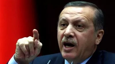 أردوغان: تركيا قد تضرب أكرادًا سوريين تدعمهم أمريكا لوقف تقدمهم